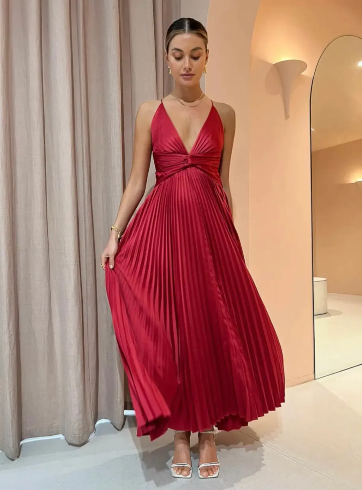 Issy Orla Dress in Berry Red Size 8 - Image 2