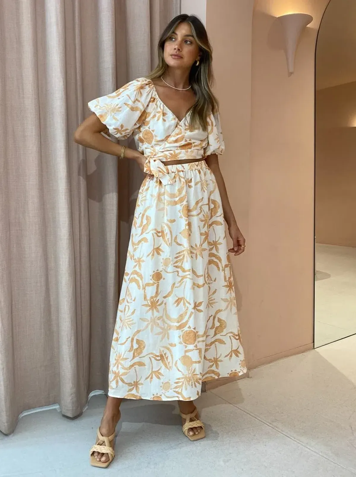 Steele Jules Skirt and Murphy Top in Sand Palmette Print Size M/AU 10 - Image 2