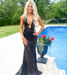 Alamour the Label Elyse Sequin Maxi Ball Gown Black Size XS / 6 for rent on The Volte - image 3