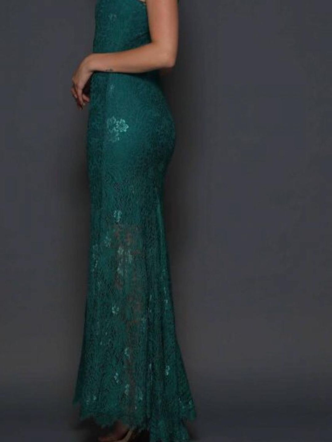 Elle Zeitoune Demi Emerald Sz 14 for rent on The Volte - main image