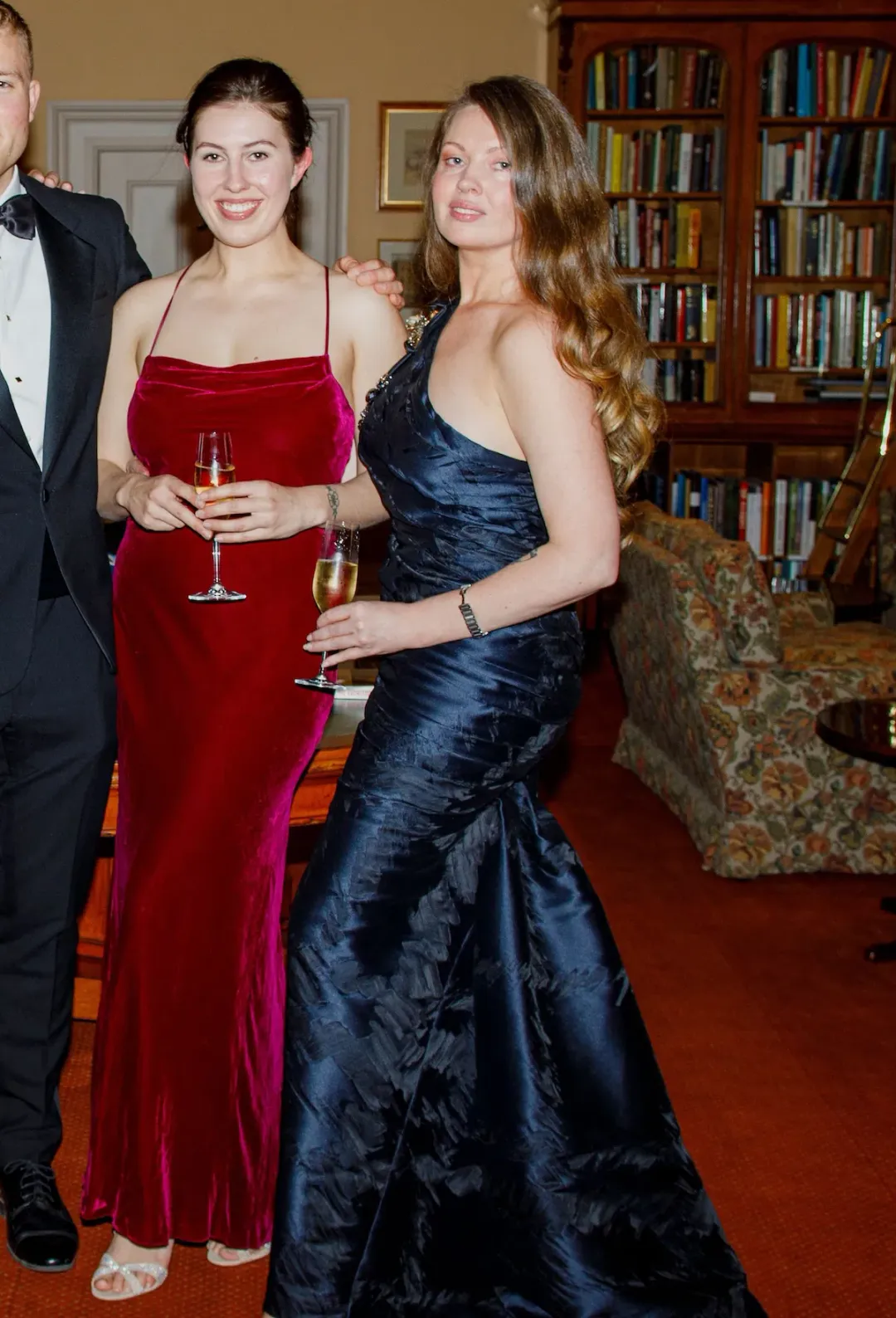 J. Mendel Paris Floor-Length Gown Navy Blue Size AU 12 for rent on The Volte - main image