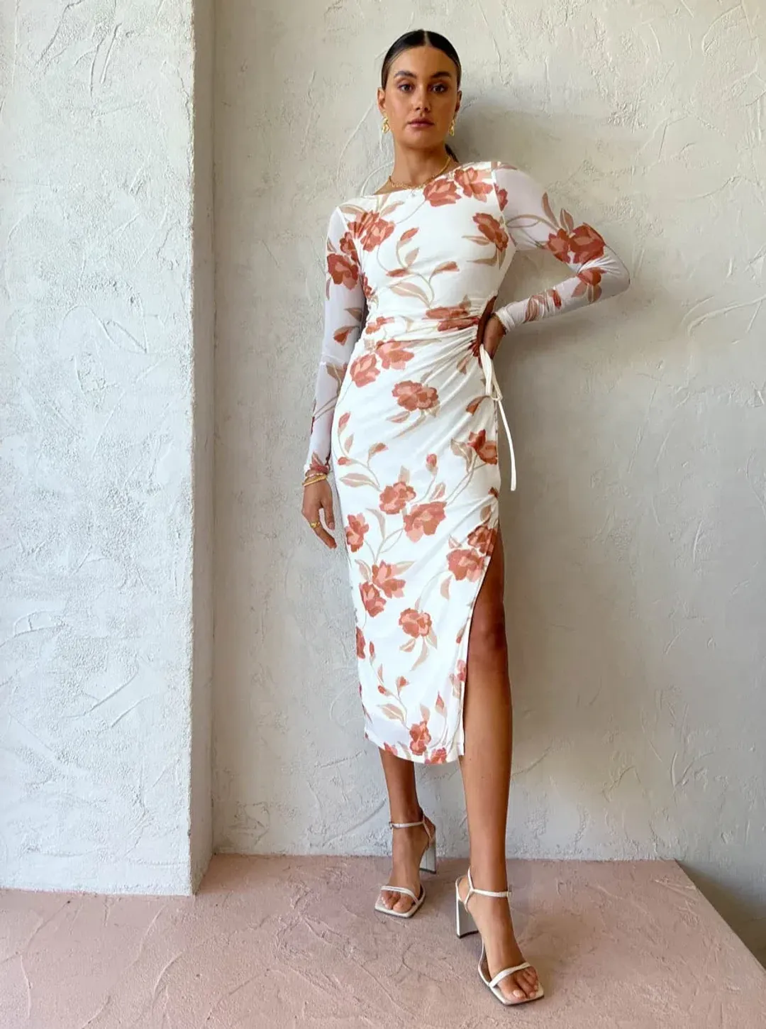 Hansen & Gretel Athena Dress Ivory Floral Size L / Au 12 for rent on The Volte - main image