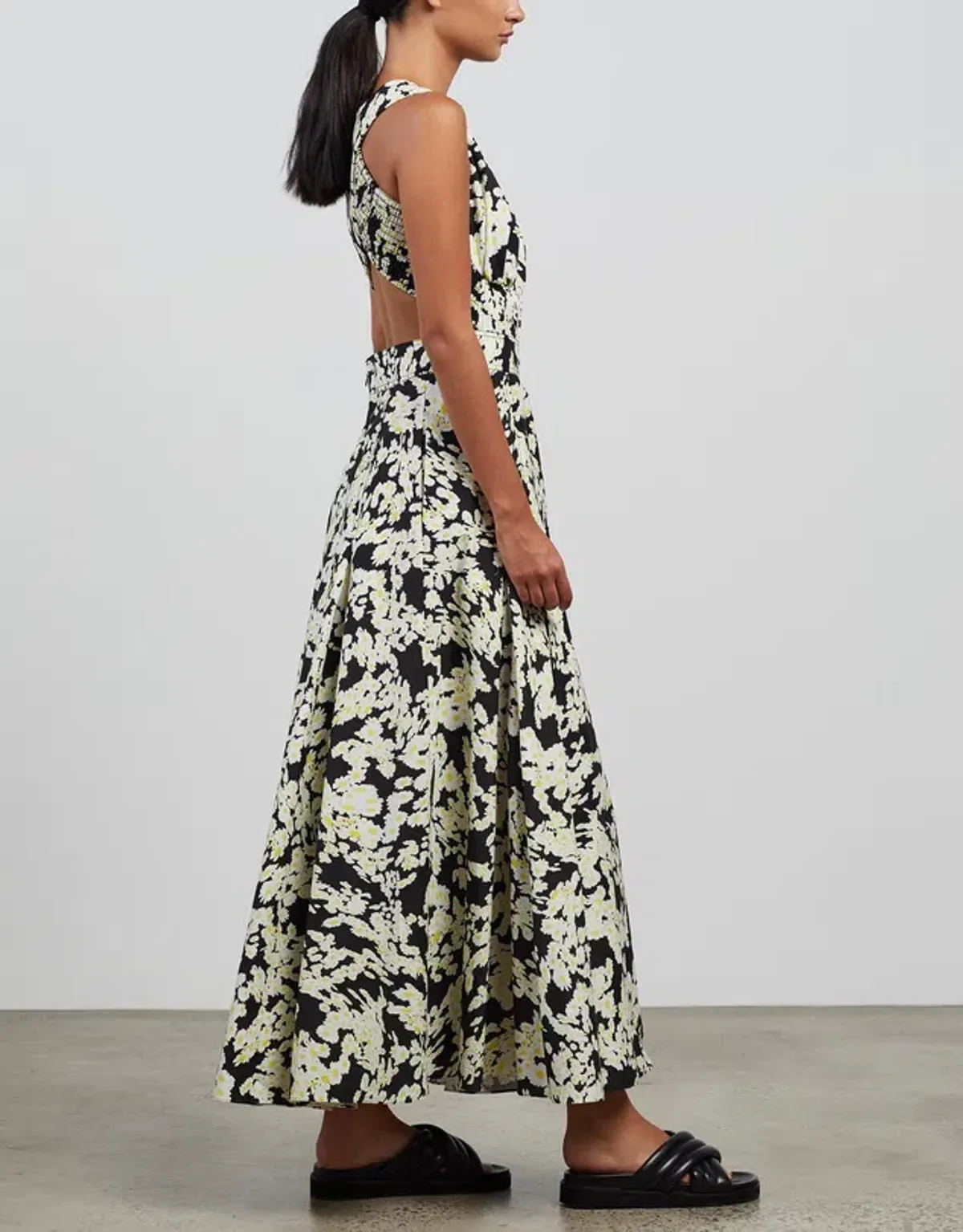 Camilla And Marc Ellie Maxi Dress In Daisy Print Size 4 - Image 2