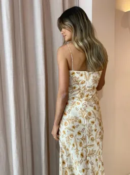 Bec & Bridge Fleetwood Midi Dress Floral Size 8 / S for rent on The Volte - image 3