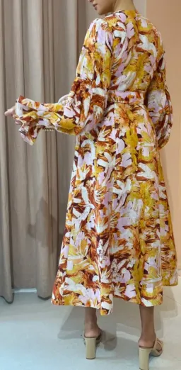 Acler Lydford Midi Dress Lilac Blush Size 14 for rent on The Volte - image 3