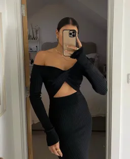 Sir the Label Kelvin Off Shoulder Midi Dress Black Size 1 / Au 8 for rent on The Volte - image 3