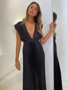 Lidee Gala Gown in Noir Black Size 6 for rent on The Volte - image 4