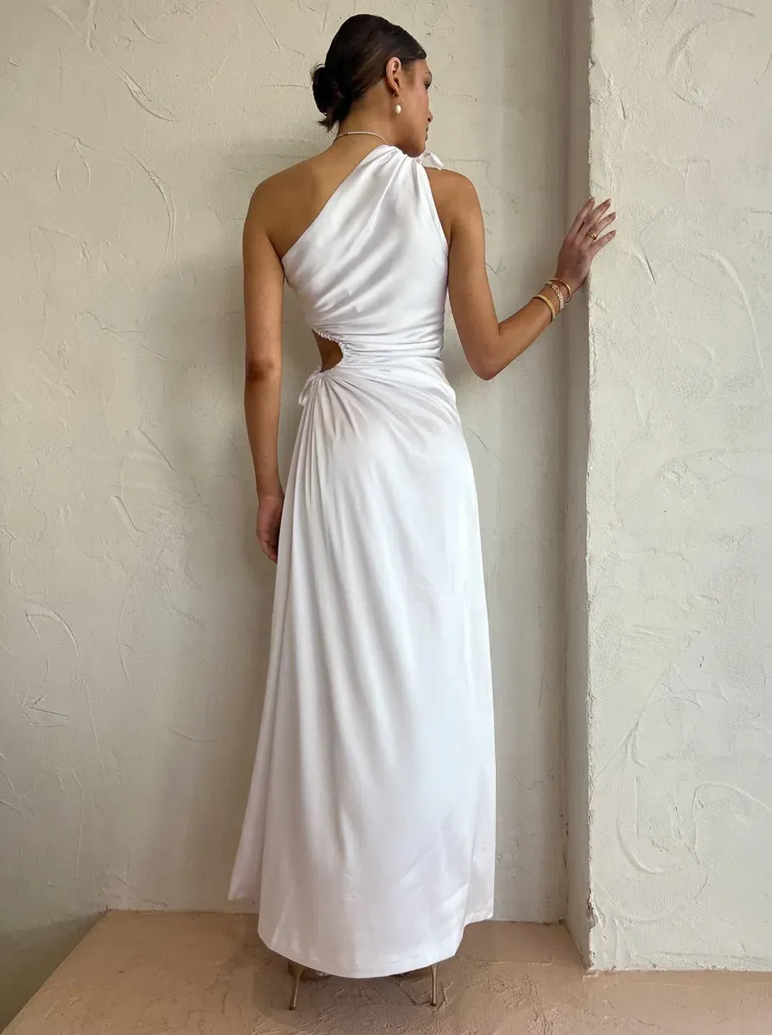Sonya Moda Nour Maxi Dress In White Size AU 6 for rent on The Volte - main image