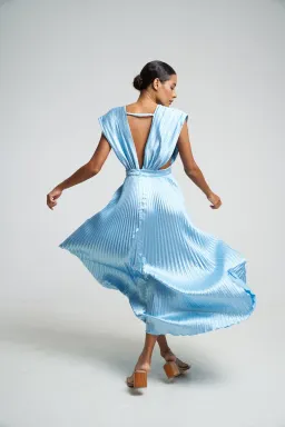 L'Idee Gala Gown in Summer Blue Size 6 for rent on The Volte - image 2