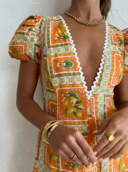 By Nicola Wavy Mosaic Patchwork Orange Size 8 for rent on The Volte - image 4