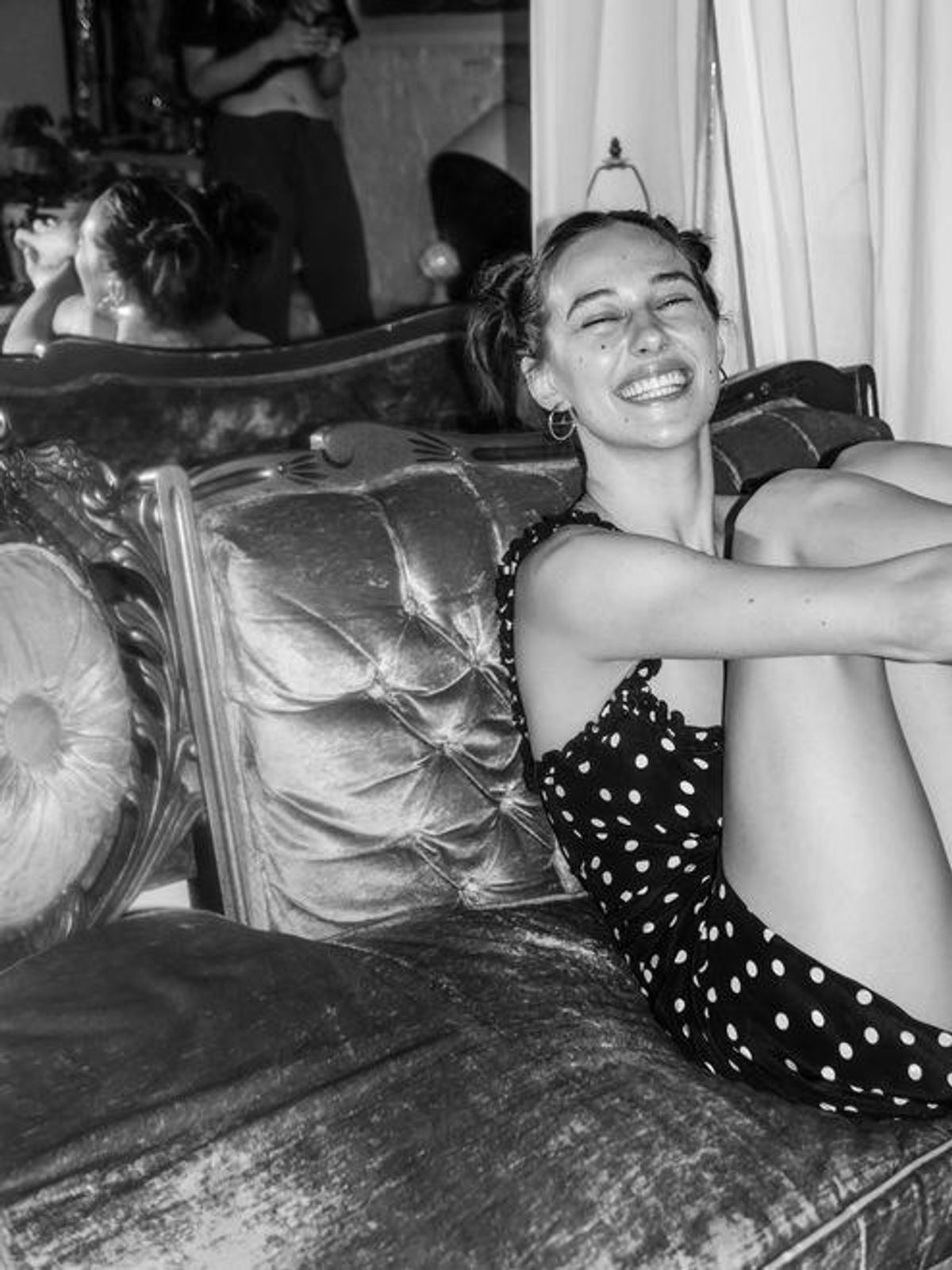 The Julia - Black and White Spot - Image 8