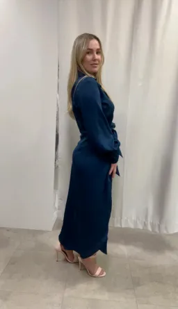 Sheike Hemisphere Midi Dress Blue Size 8 / S for rent on The Volte - image 6