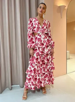 Issy Truly Dress In Bloom Pink Size AU 6 for rent on The Volte - image 1