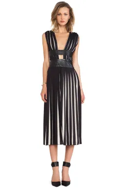Shakuhachi Pleats Please Dress Black Size 6 for rent on The Volte - image 1