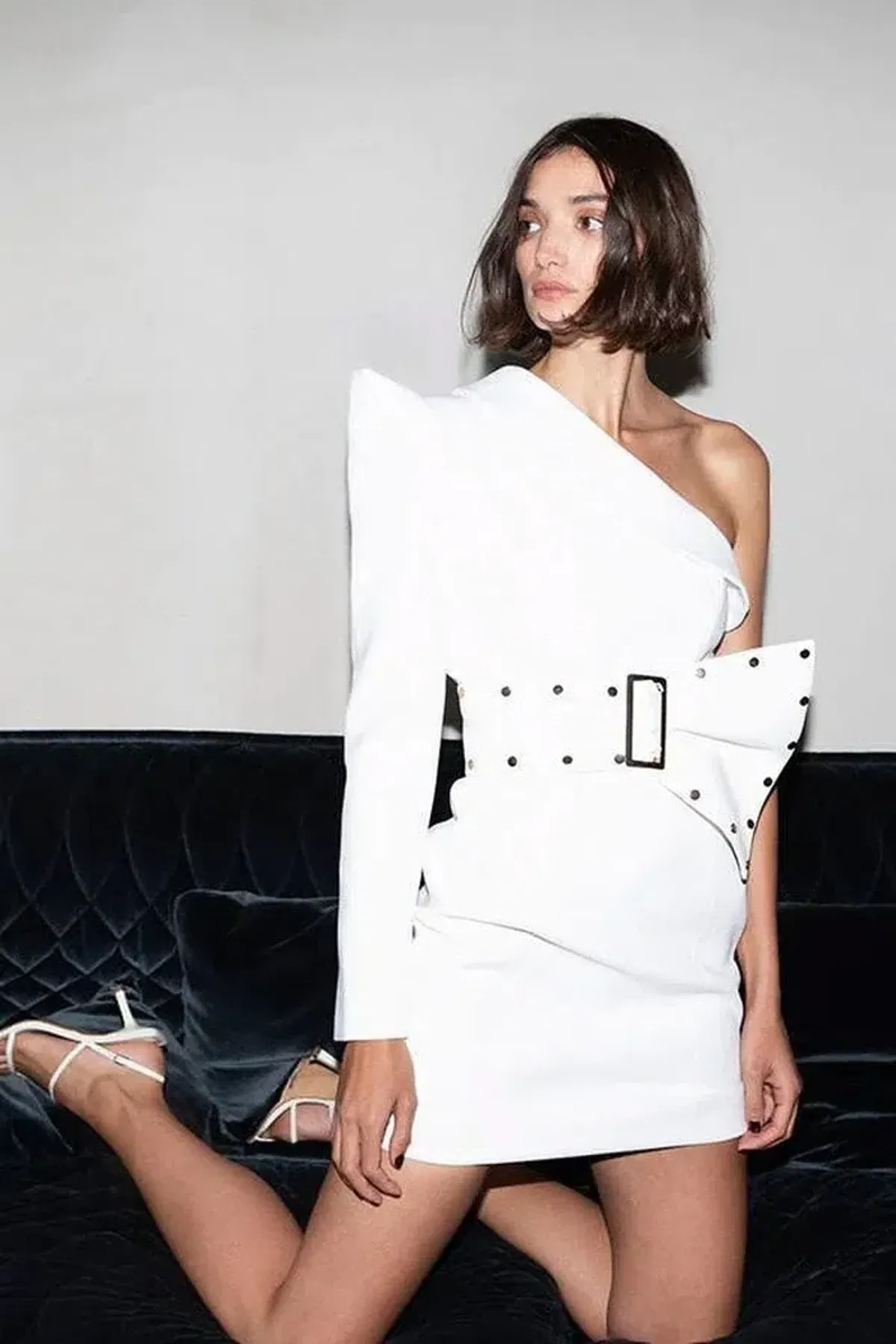 Misha Bonnie Studded Dress White Size 8 - Image 3