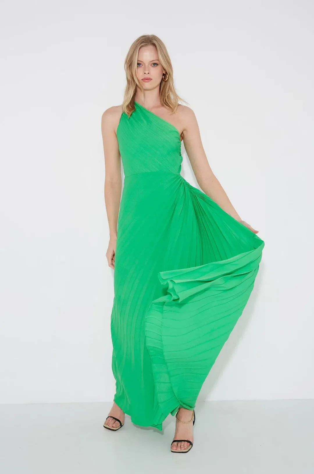 Sonya Moda Azalea Gown In Barcelona Green Size 6 for rent on The Volte - main image