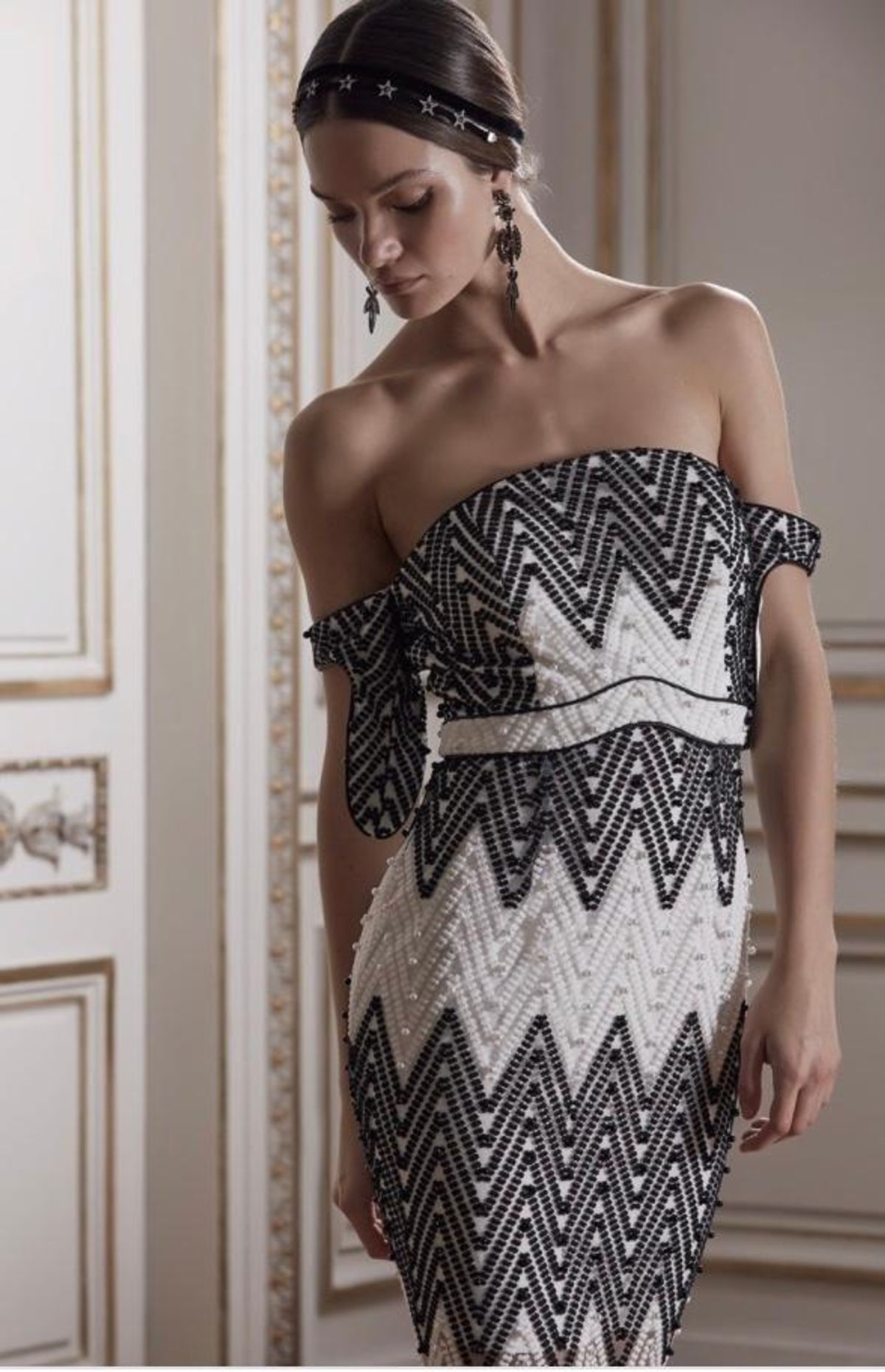 Asilio Already Famous gown size 8 - Image 2