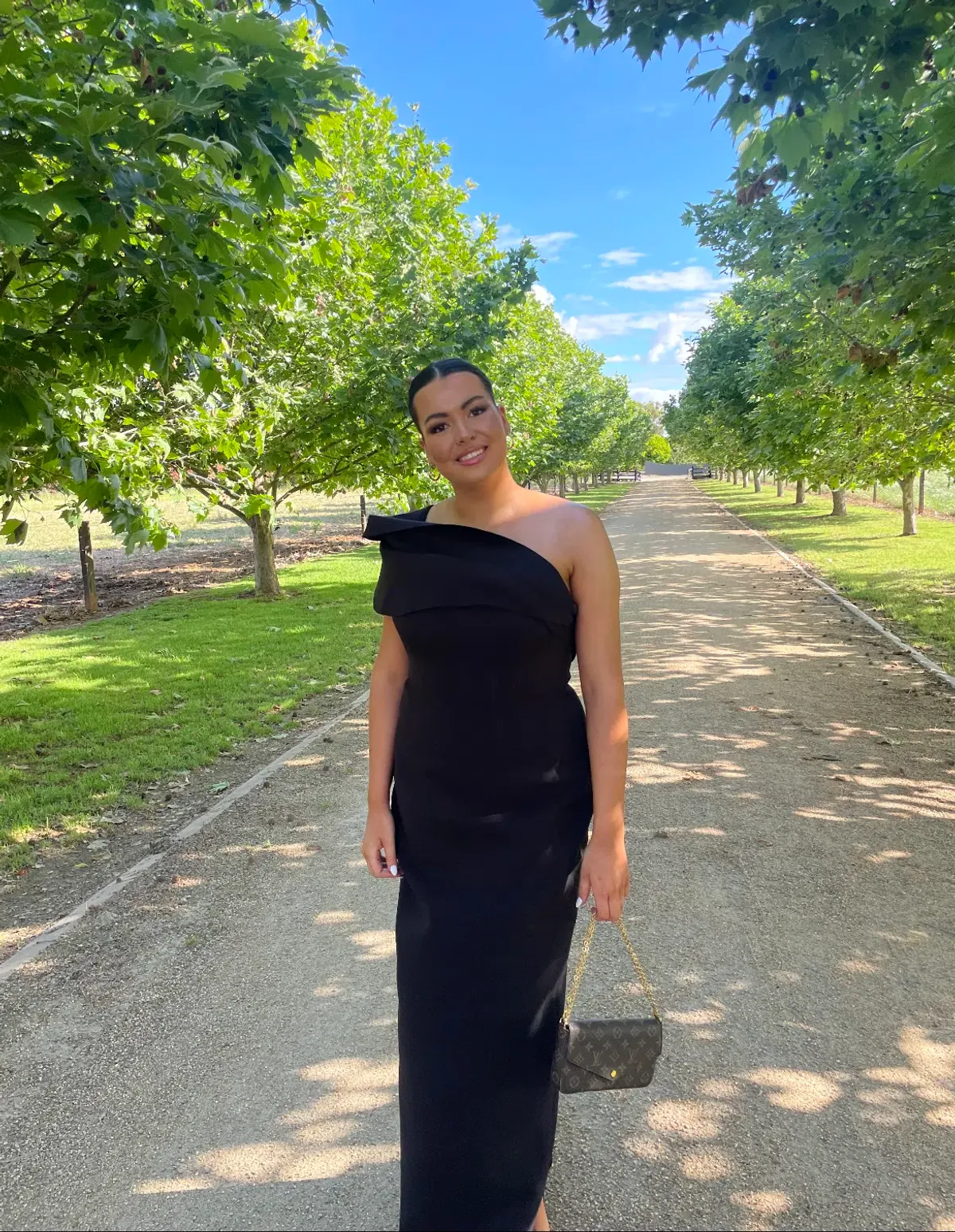 Rachel Gilbert Drew Gown Black Size 4 / AU 14 - Image 2