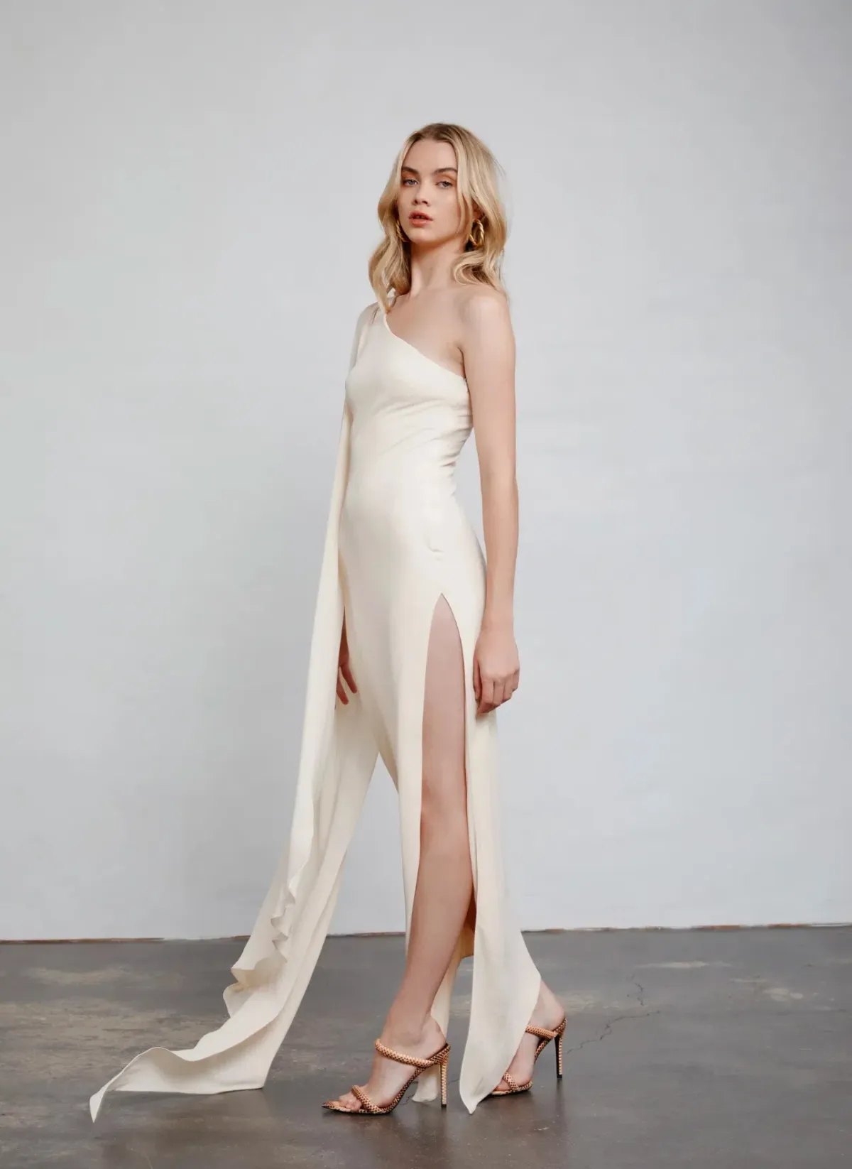 Lexi Riley Dress Cream Size 6 - Image 2