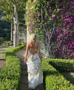 For Love and Lemons Rosalyn Maxi Dress Floral Size M / Au 10 for rent on The Volte - image 4