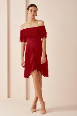 Keepsake seasons dress red for rent on The Volte - image 1