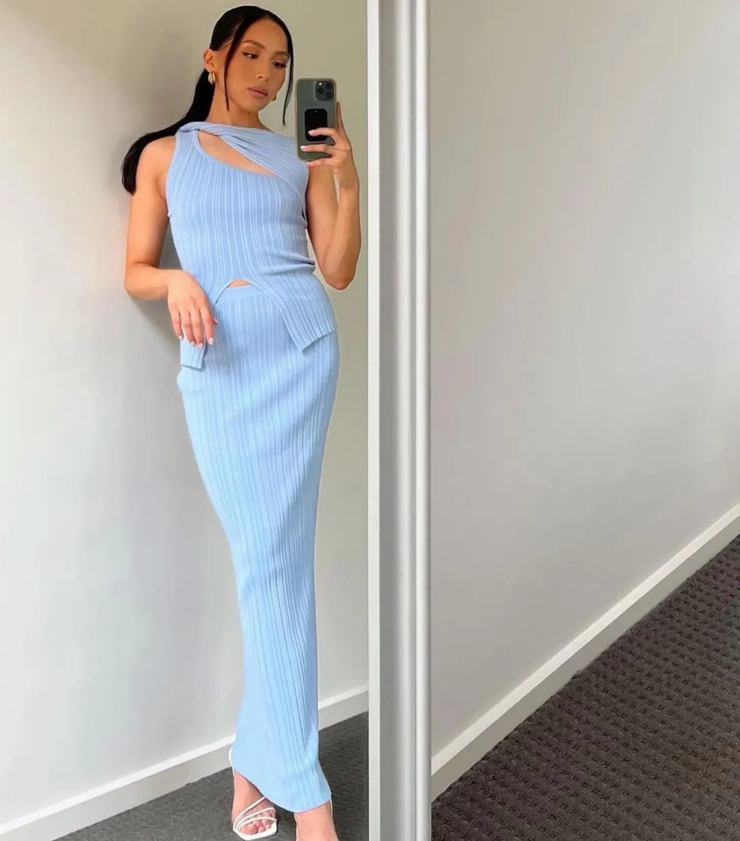 Henne Romee Set in Cloud Nine Blue Size AU 10 for rent on The Volte - main image