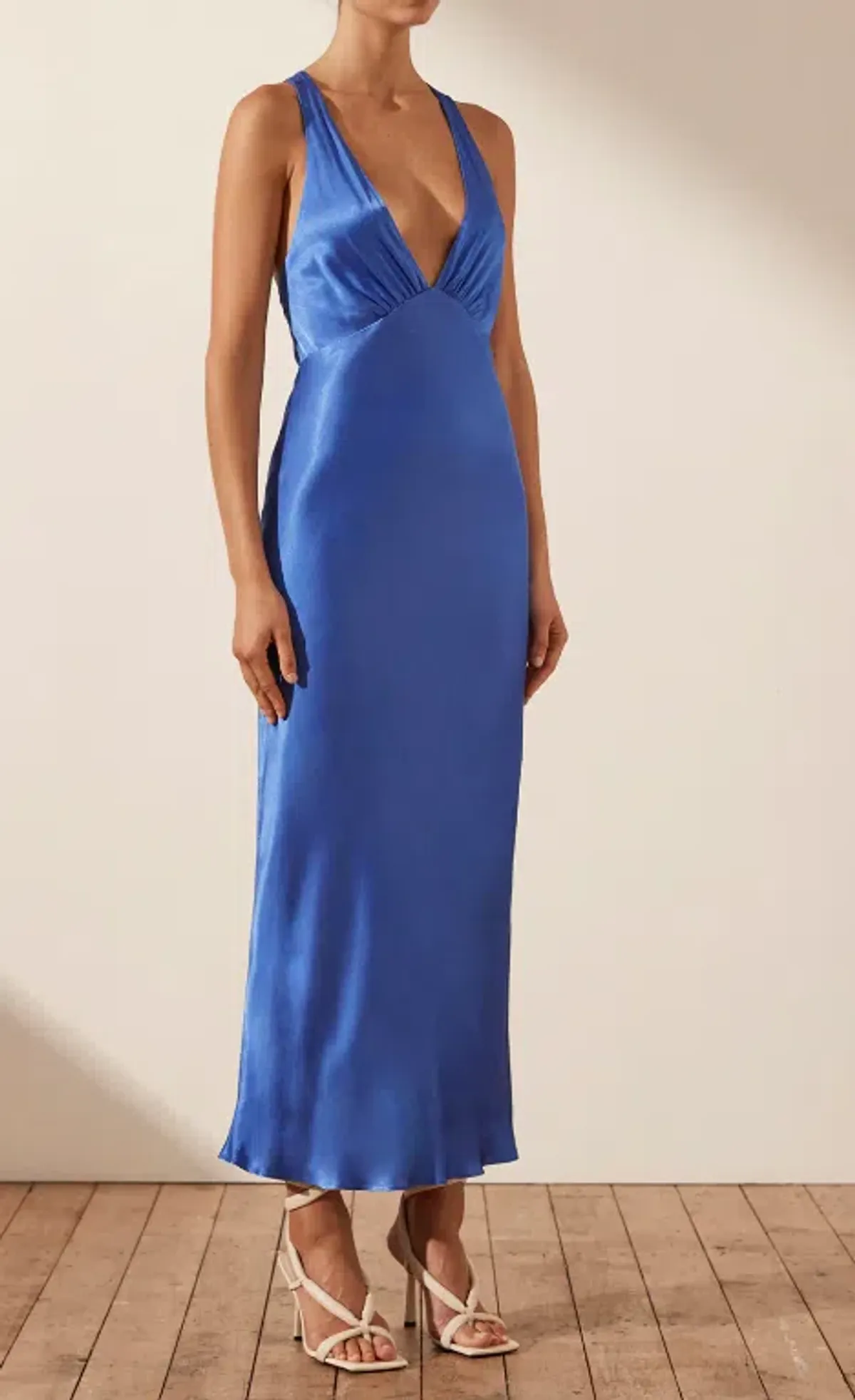 Shona Joy Oliviera Plunged Cross Back Midi Dress in Blue Size 6 / XS - Image 2