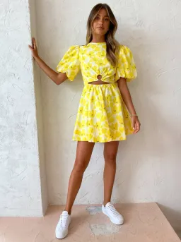 By Nicola Dahlia Ring Detail Mini Dress in Canary Blossom Size 8 for rent on The Volte - image 2