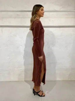 L'idee Soirèe One Shoulder Sleeve Gown Chocolate Size 10 for rent on The Volte - image 2