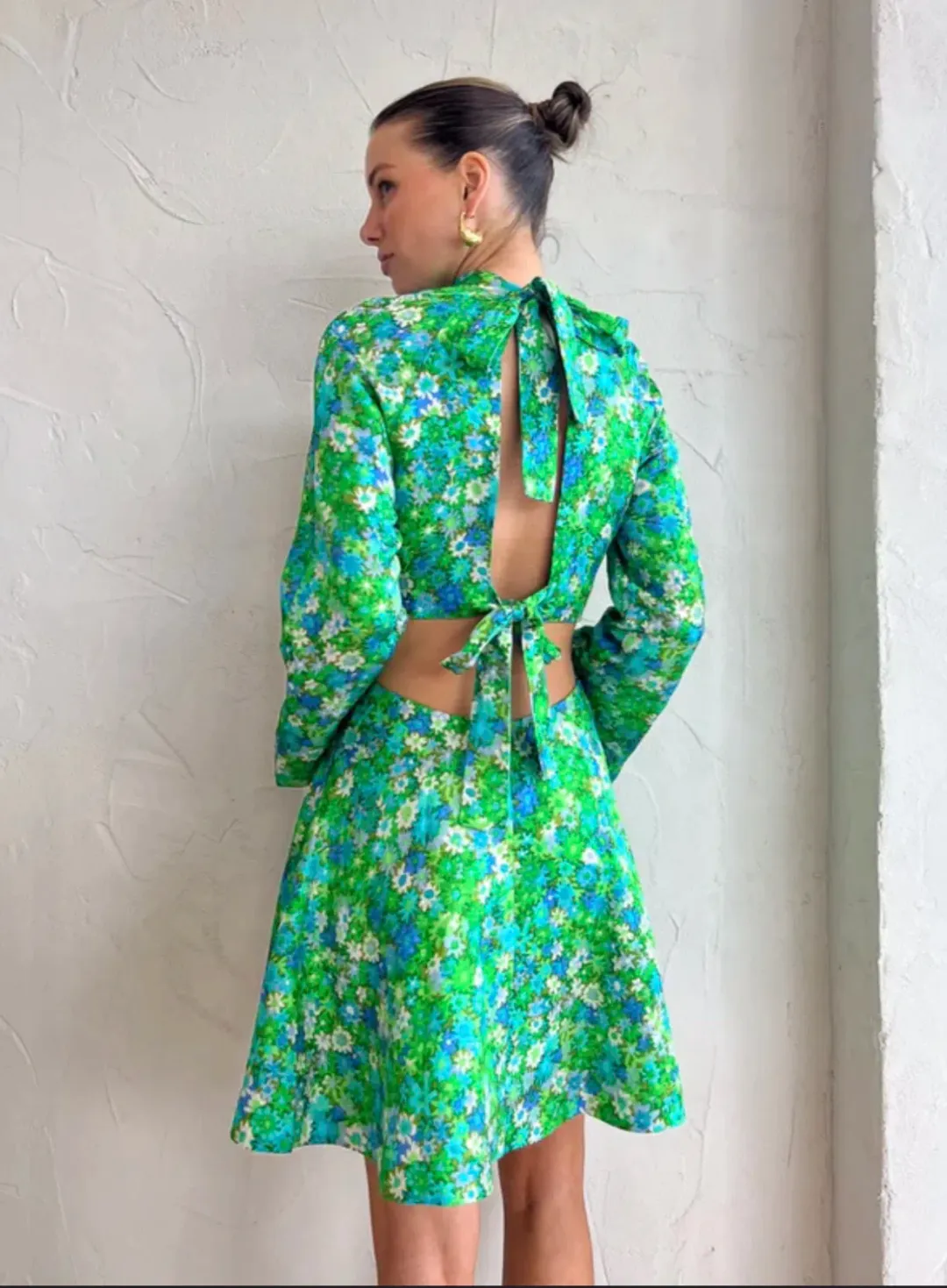 Alemais Cassandra Cut Out Mini Turquoise Size AU 8 for rent on The Volte - main image