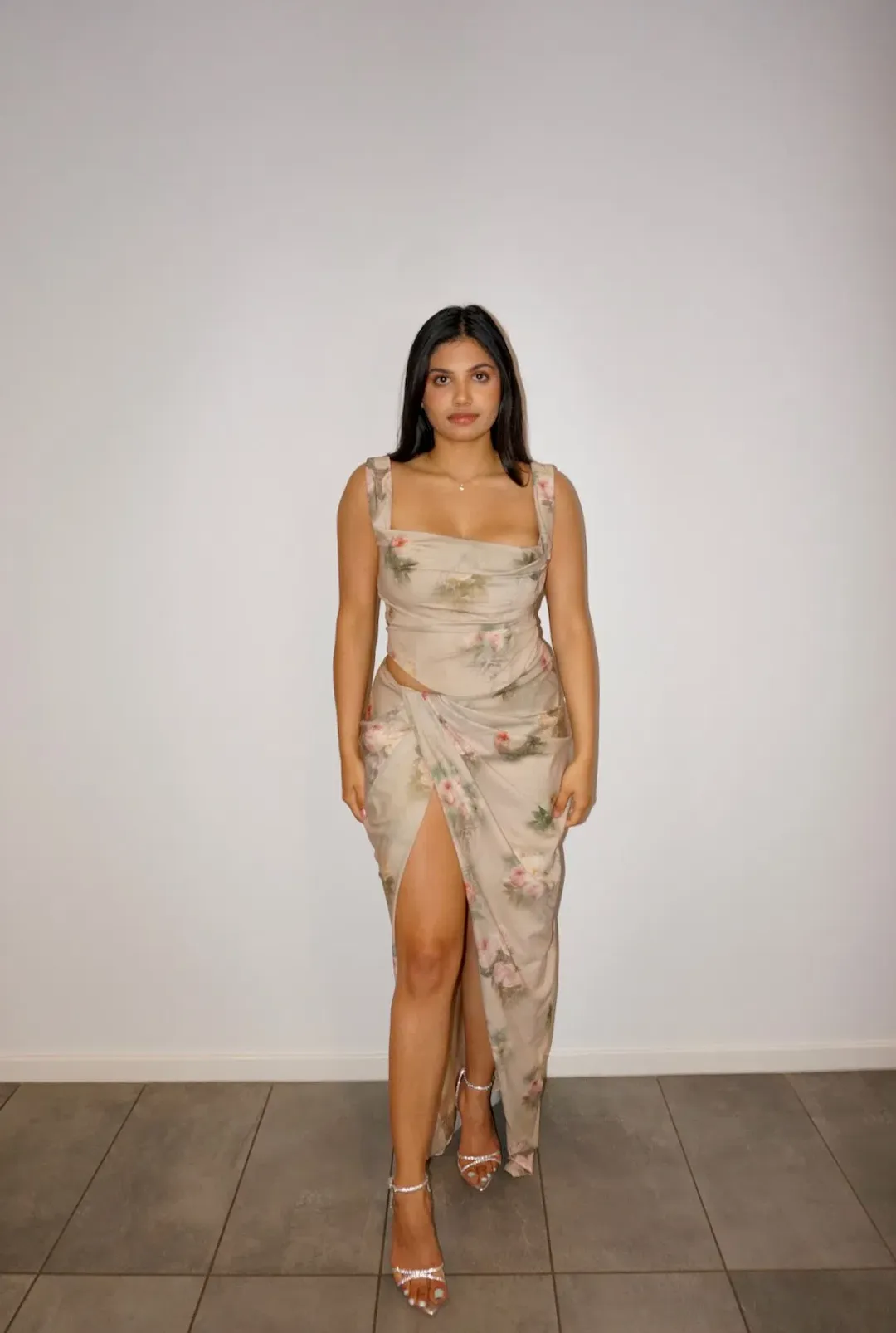 House of CB Vintage Set Floral Beige Size S / AU 8 for rent on The Volte - main image