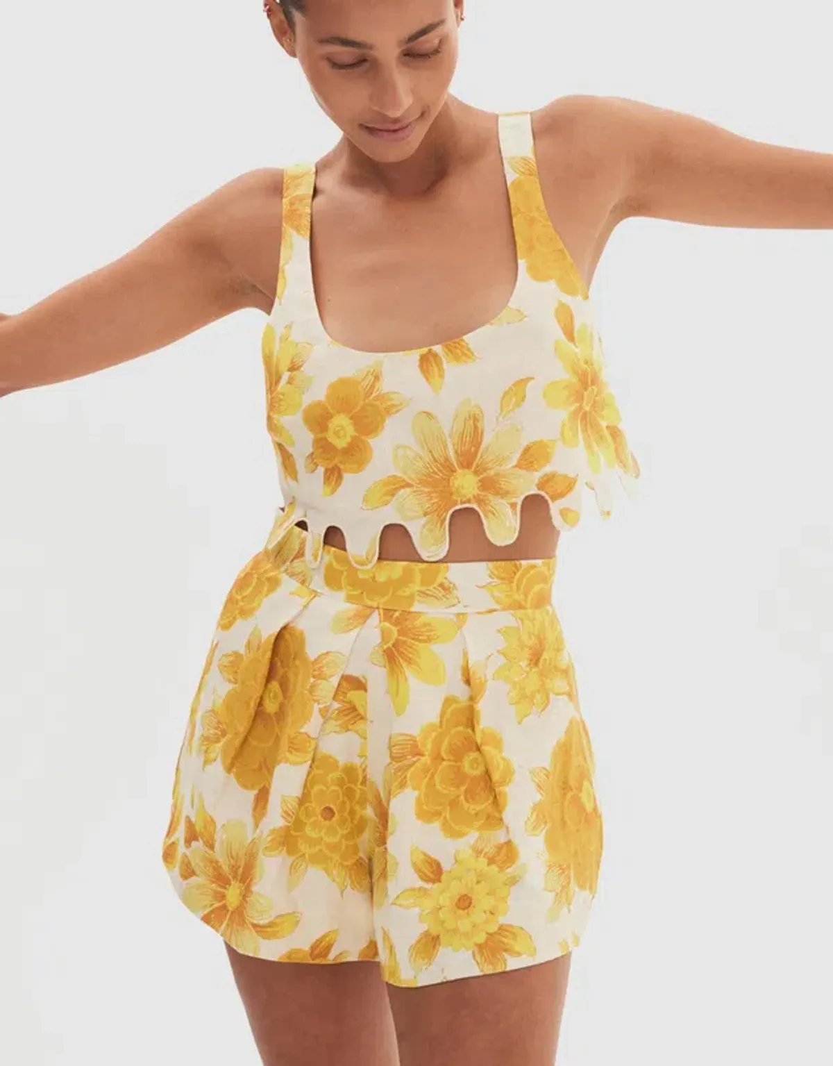 Alemais Sonny Sculpt Crop Top and Shorts Mini Set Floral Lemon Size 8 - Image 2