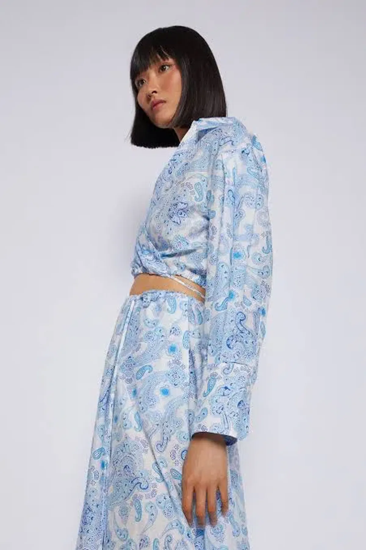 Scanlan Theodore Aztec Paisley Crop Shirt and Skirt Set Blue Size 6/8 - Image 2