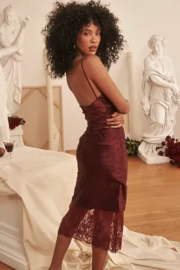 House of CB Mistress Rocks Mulberry Satin And Lace Top and Midi Skirt Burgundy Size S / AU 8 for rent on The Volte - image 4