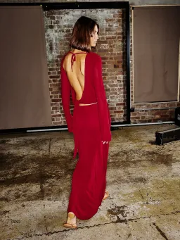 One Mile Maxine Set Burgundy Size 10 for rent on The Volte - image 6