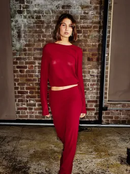 One Mile Maxine Set Burgundy Size 10 for rent on The Volte - image 5