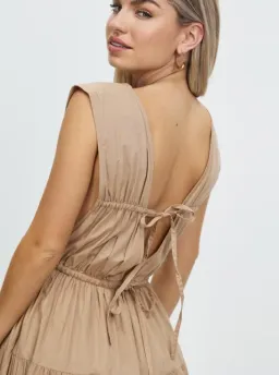 Palm Noosa Wish You Were Here Midi Dress Brown Size 12 for rent on The Volte - image 4