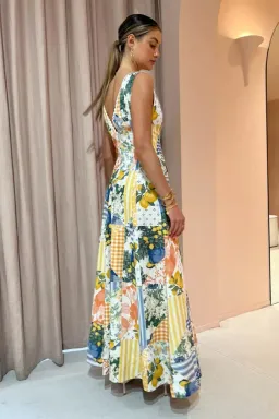 By Nicola Wavy Maxi Dress in Lemon Patchwork Print Size 8 for rent on The Volte - image 3