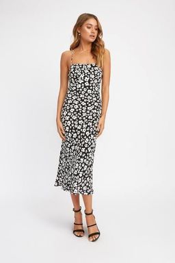 Kookai Fleur Midi Dress Black Size 12 for rent on The Volte - image 2