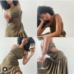 Ruby Bettina cut out dress size 8 for rent on The Volte - image 7