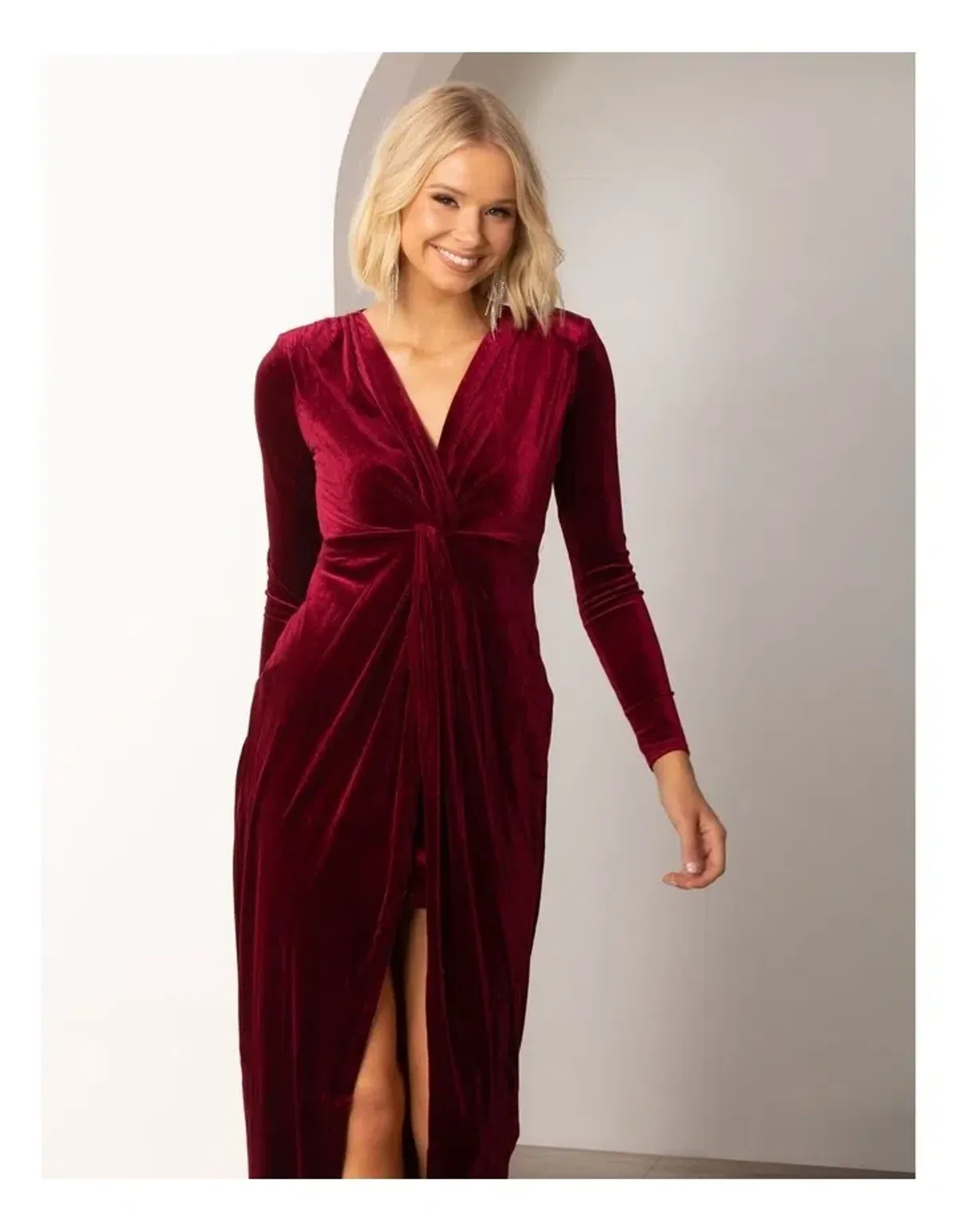 Pilgrim Lundi Dress Burgundy Velvet Size 10 - Image 3