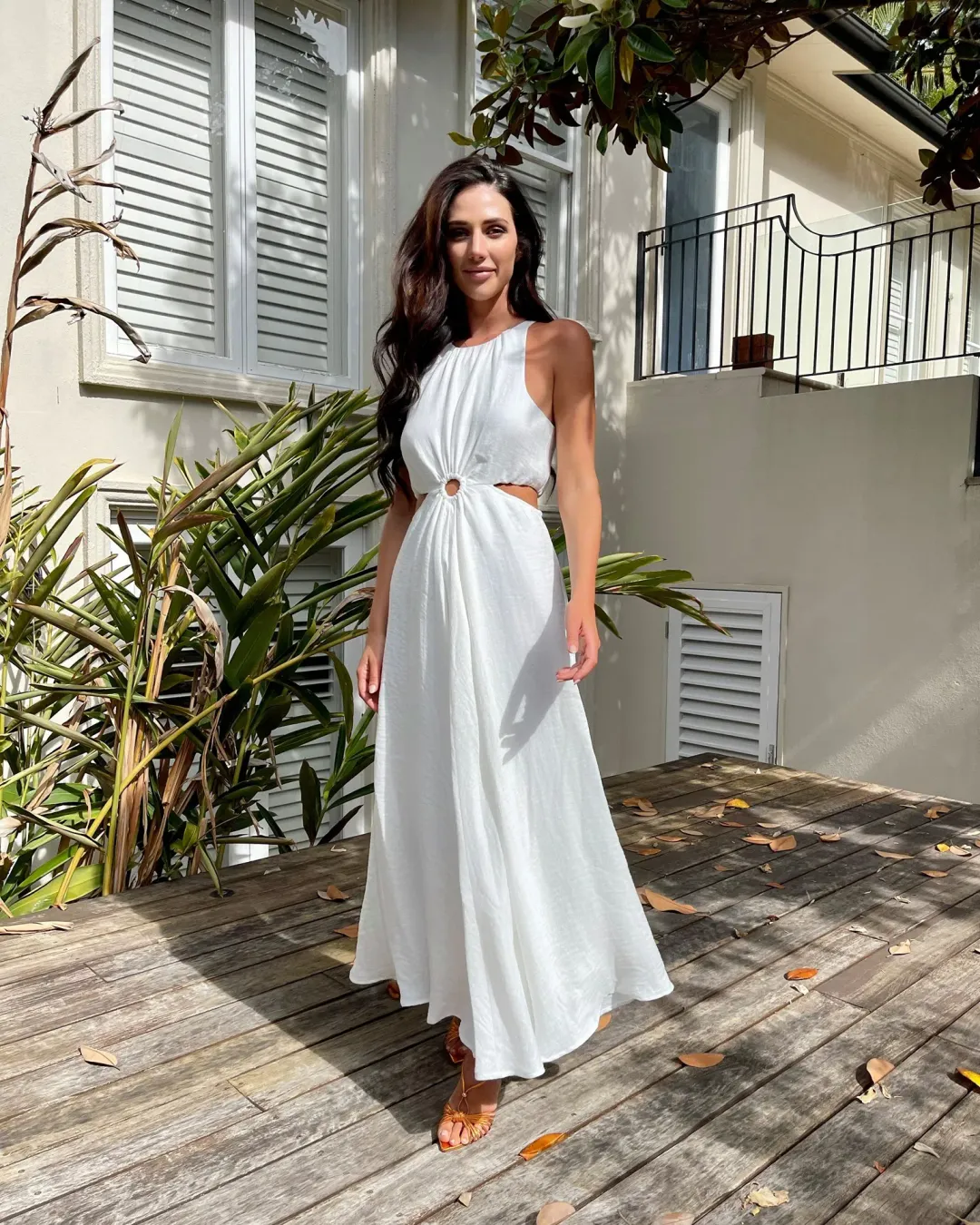 Sheike Gallery Dress White Size 16 for rent on The Volte - main image