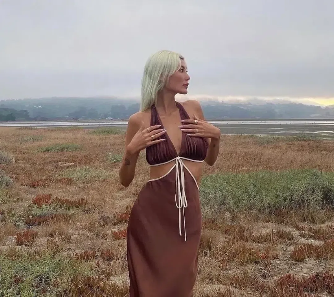 Onarin Ms.Pleat Cut-Out Dress Brown Size 8 for rent on The Volte - main image