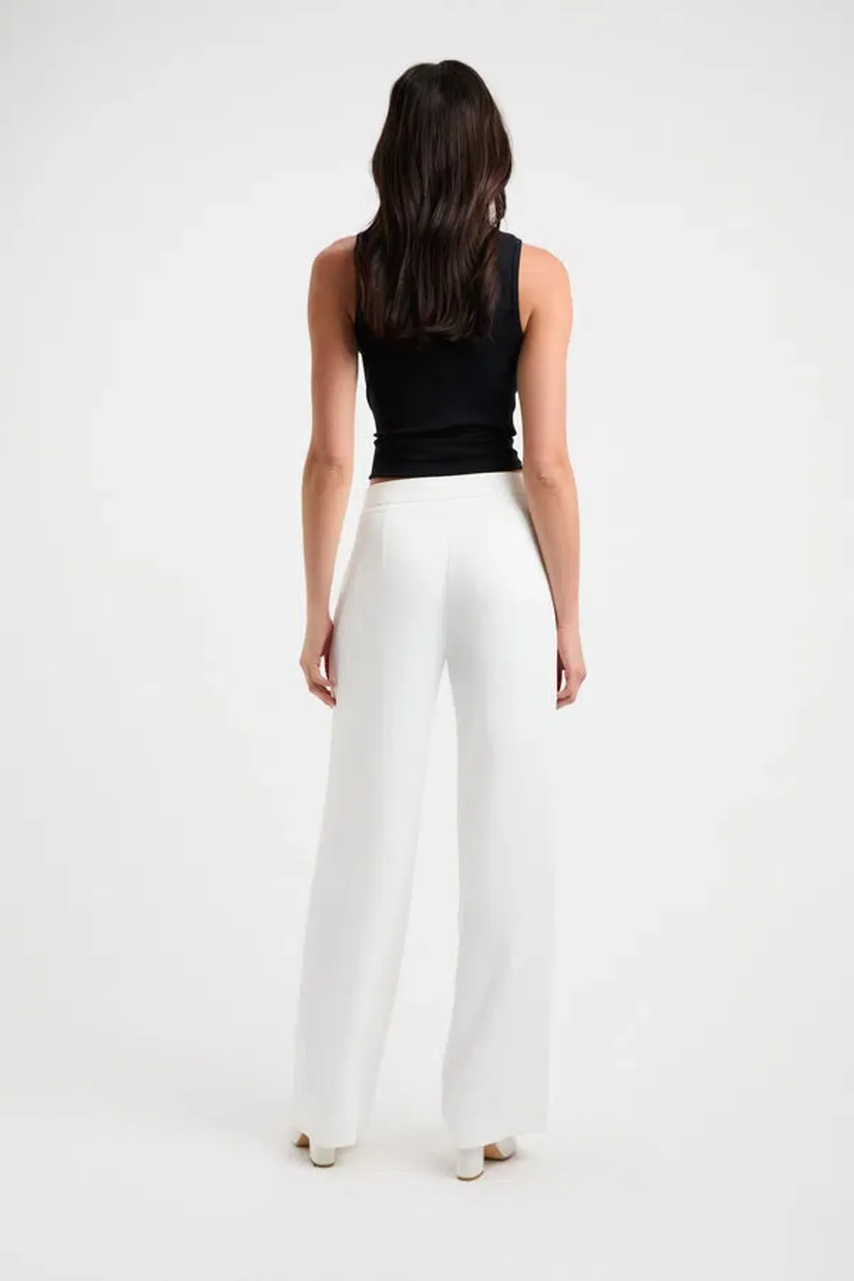 Kookai Oyster Low Rise Pant White Size 34 / AU 6 - Image 2