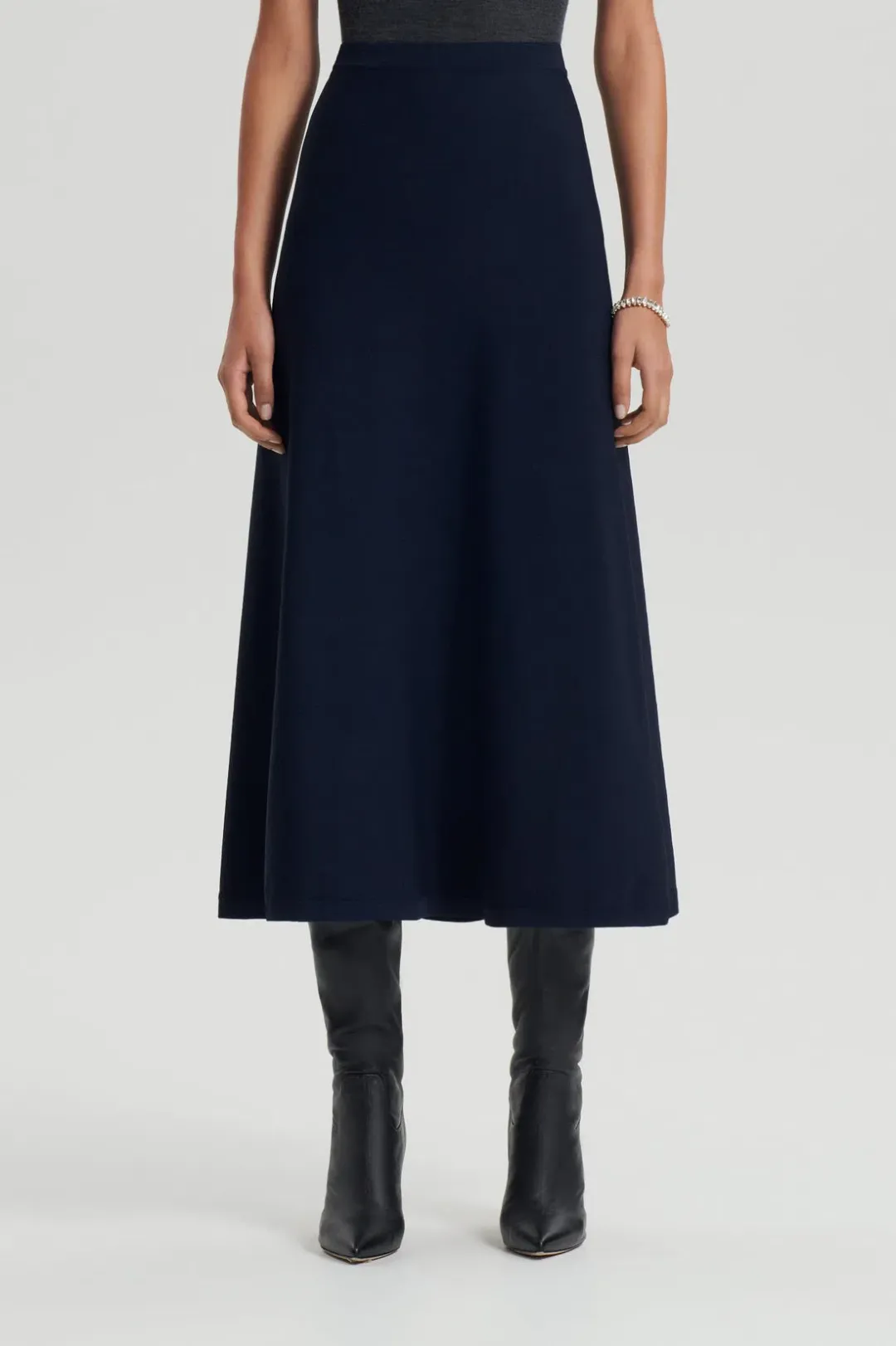Scandal Theodore Crepe Knit Soft Skirt Navy Size M/AU 10 for rent on The Volte - main image
