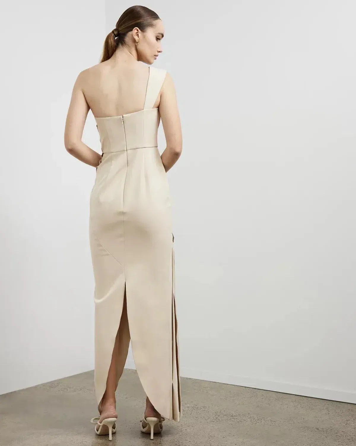 Rachel Gilbert Luna Gown Oat Size 2 /Au 10 - Image 2