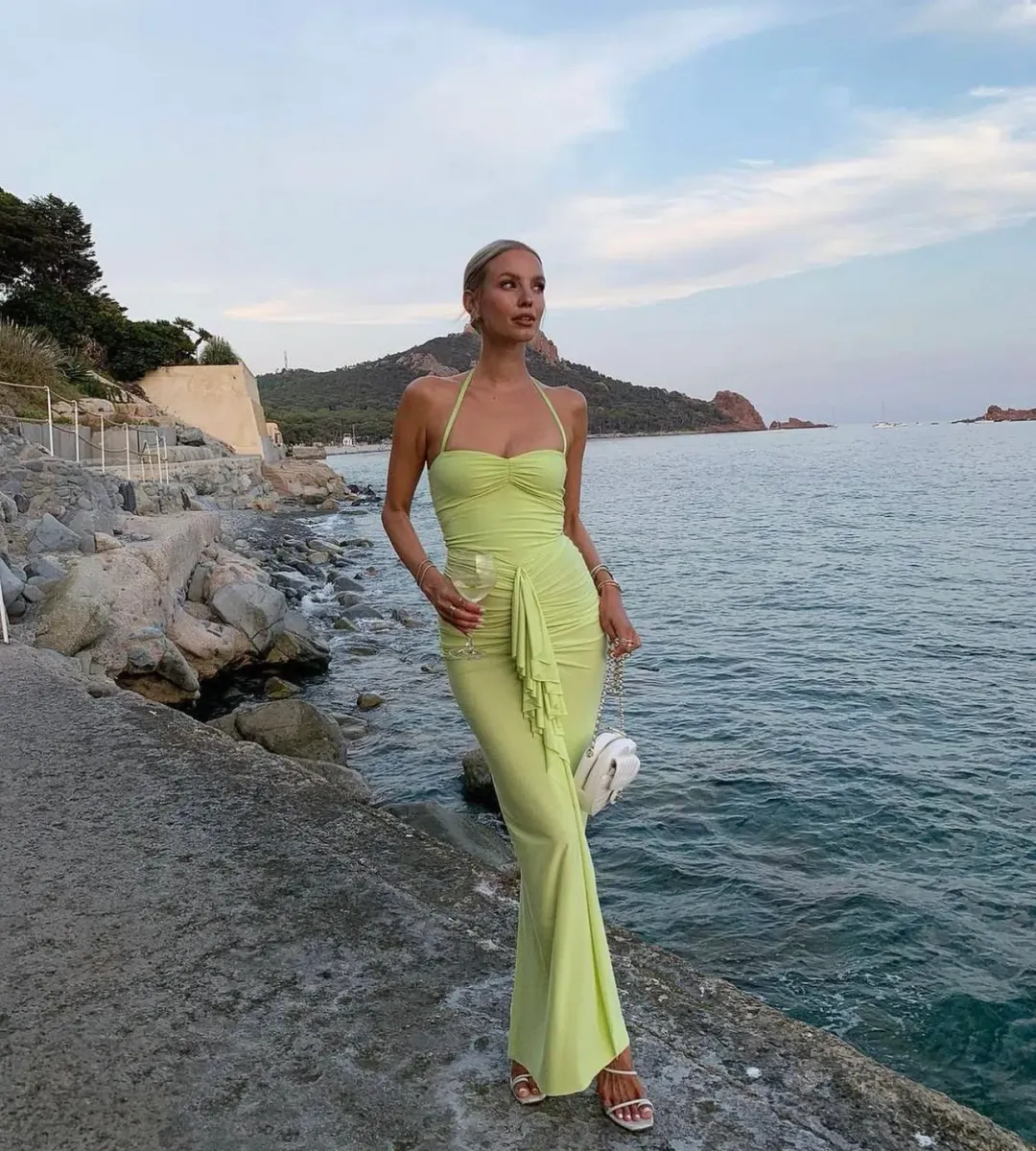 Natalie Rolt Shontae Gown Green Size 1/ AU 8 for rent on The Volte - main image