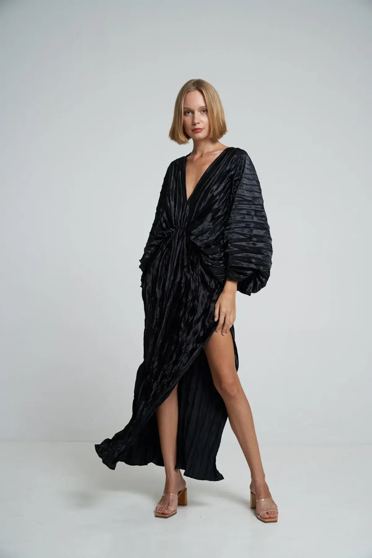 L’Idee Deluxe Gown Black Size 12 - Image 2