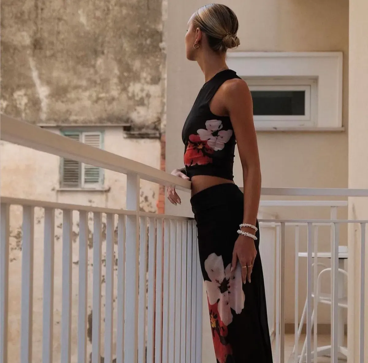 With Harper Lu Black Mesh Floral Top and Skirt Set Black Floral Size 6 - Image 3